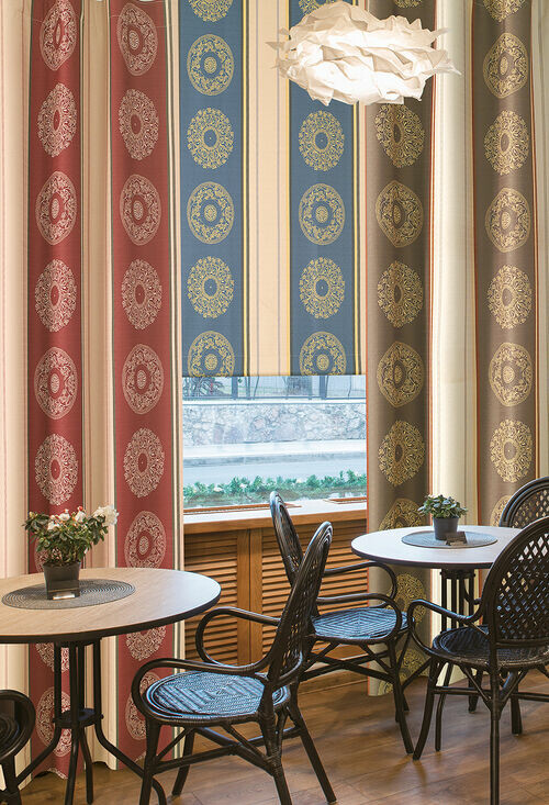 F608 防焰全遮光背膠