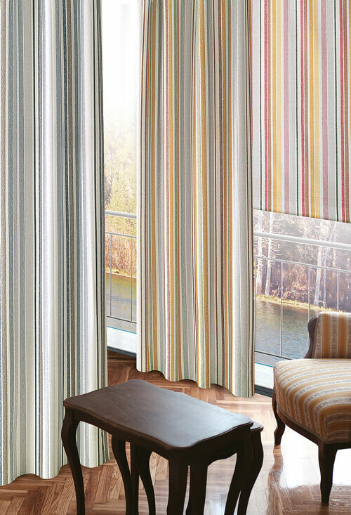 F607 防焰全遮光背膠